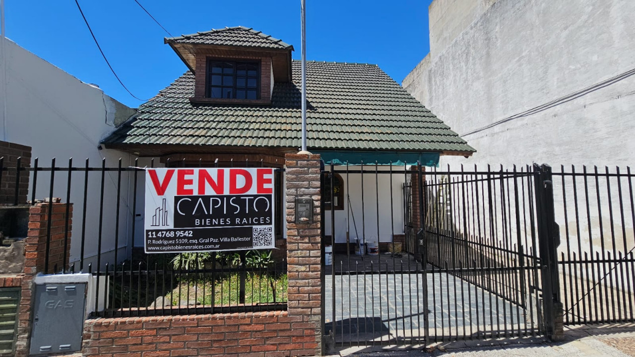 Oportunidad! Nuevo Valor! Ph 4 ambientes dividido con patio terraza y cochera. Excelente renta!!